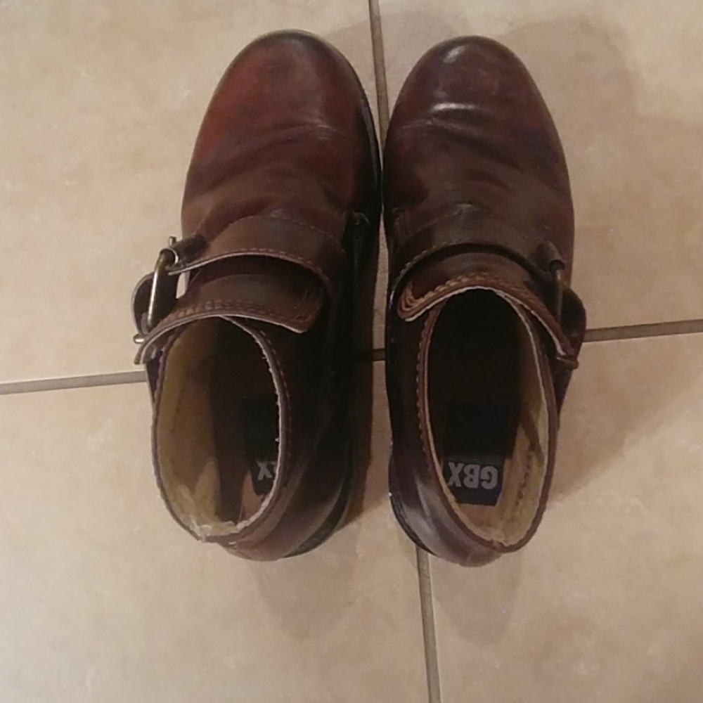 Boots - Picture 4 of 4